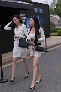 【精选街拍】Vol.3670 白色针织裙 [115P-2.53GB]